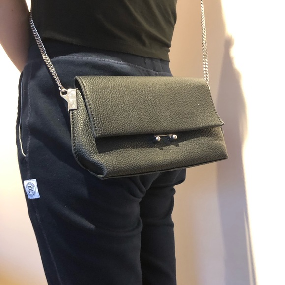 MANGO everyday black crossbody bag / clutch - Picture 1 of 6